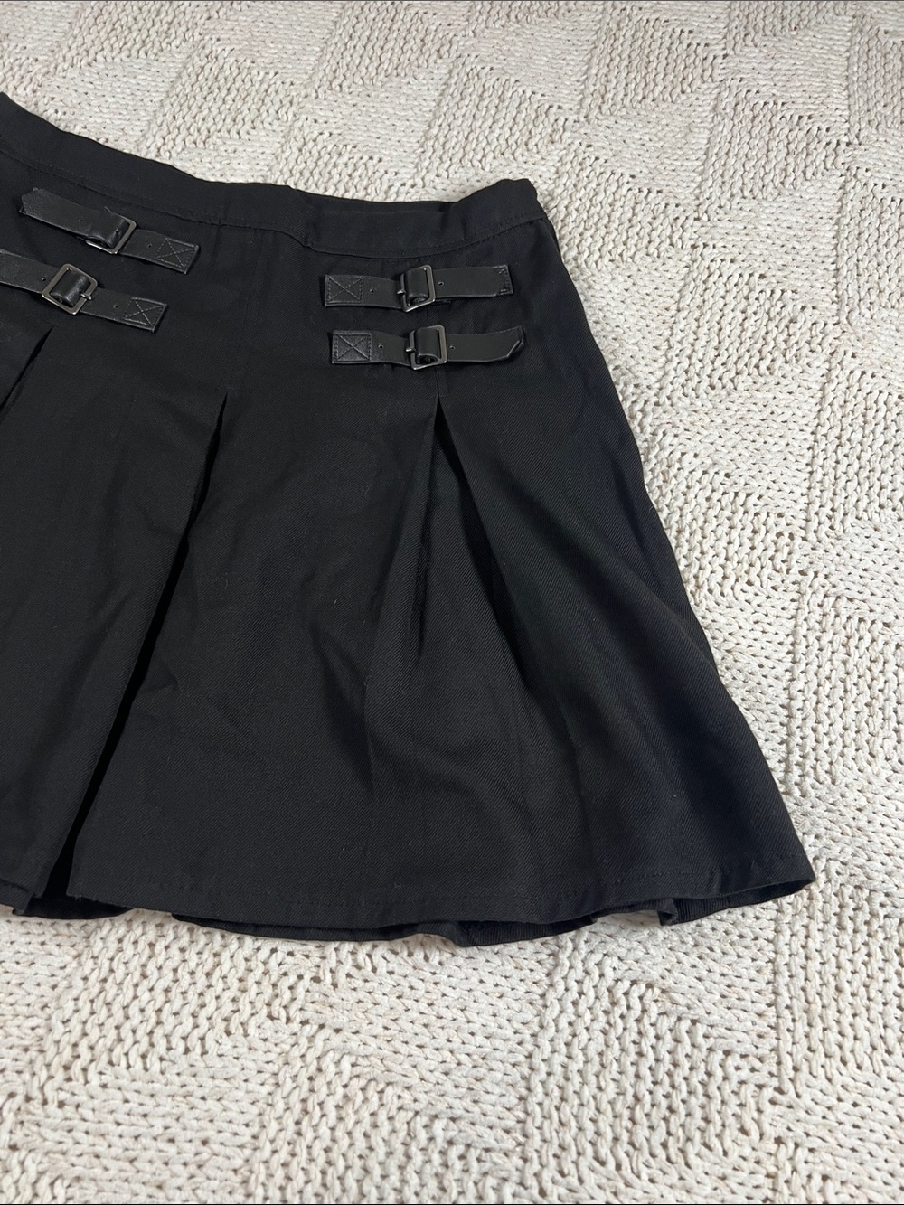 Hot Topic Pleated Skirt - Picture 3 of 8
